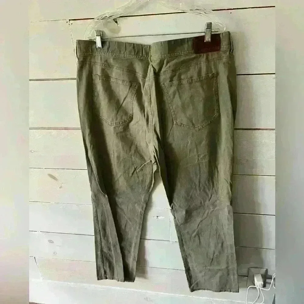 Rainforest men’s khaki chino pants, size 40, GUC, casual pants, workwear